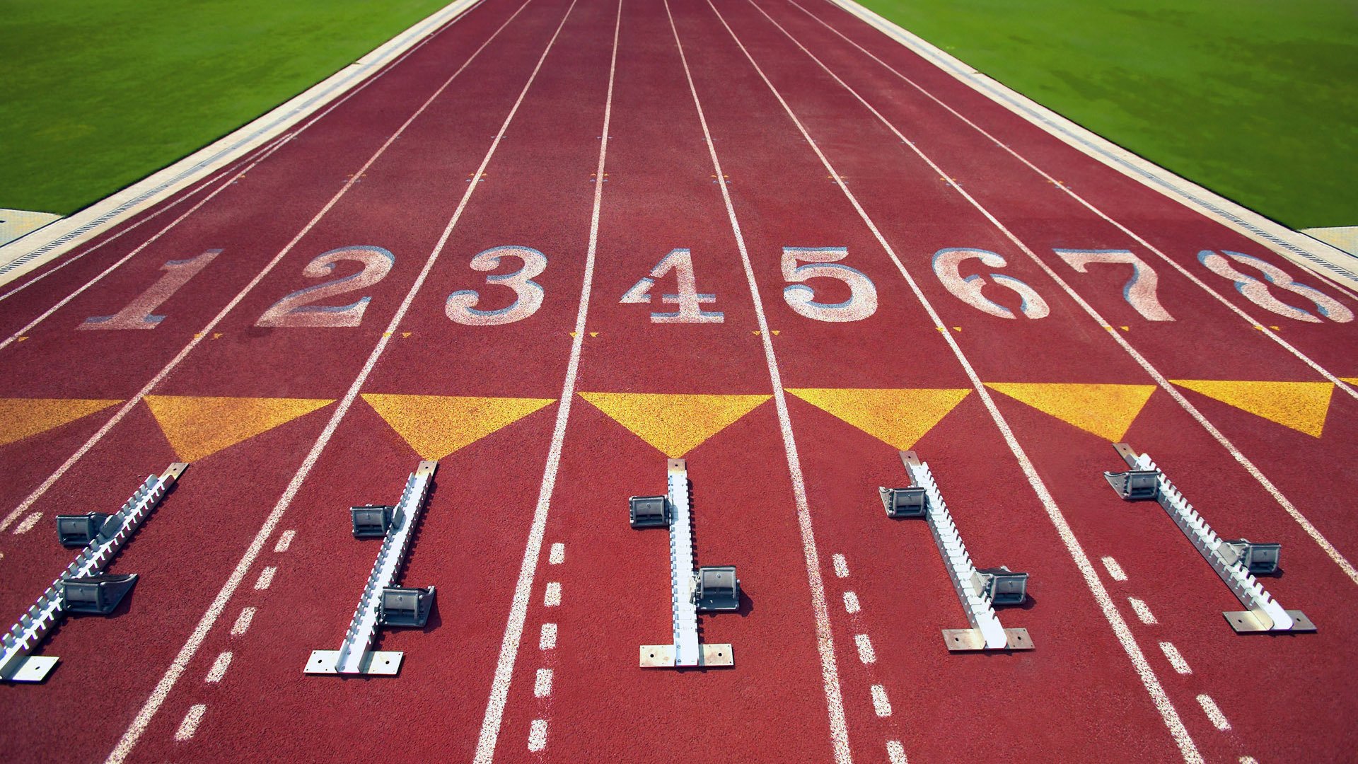 蓝衣寒光破长夜，哈兰德一己之力，让2026世界杯C组定格在阿尔卑斯之巅